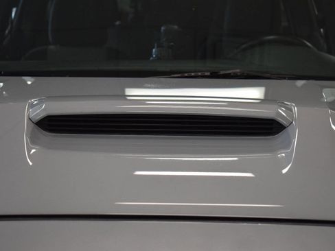 Used 2021 Toyota Tacoma TRD Sport w/ Technology Package image 26