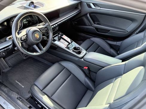 Used 2020 Porsche 911 Carrera 4S AWD/4WD image 7