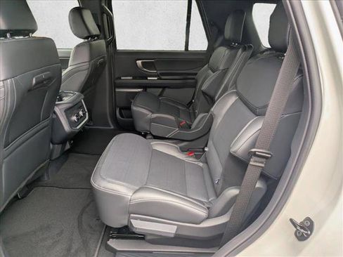 New 2025 Ford Expedition Platinum w/ Stealth Appearance Package image 15