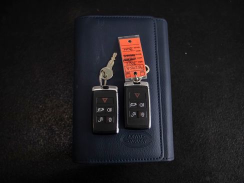 Used 2022 Land Rover Defender 110 SE AWD/4WD image 43