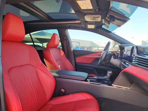 Used 2025 Toyota Camry XSE image 18