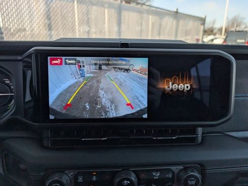 Used 2025 Jeep Wrangler Unlimited Rubicon 4xe w/ Safety Group image 21