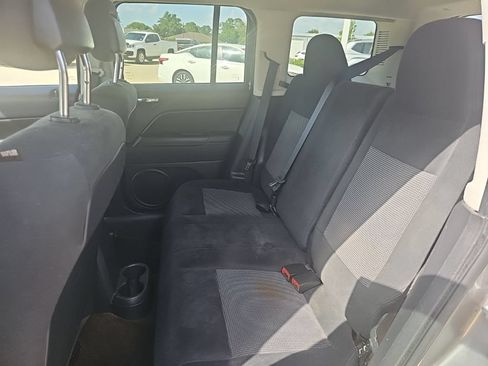Used 2014 Jeep Patriot Sport w/ Power Value Group FWD image 16