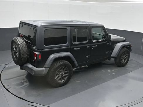 Used 2024 Jeep Wrangler Unlimited Sport AWD/4WD image 38