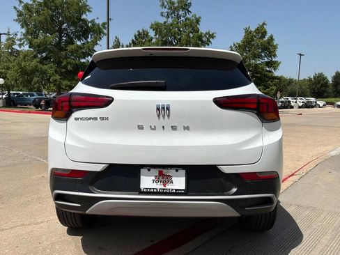 Used 2025 Buick Encore GX Preferred FWD image 7