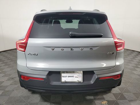 Certified 2026 Volvo XC40 B5 Core w/ Climate Package image 7