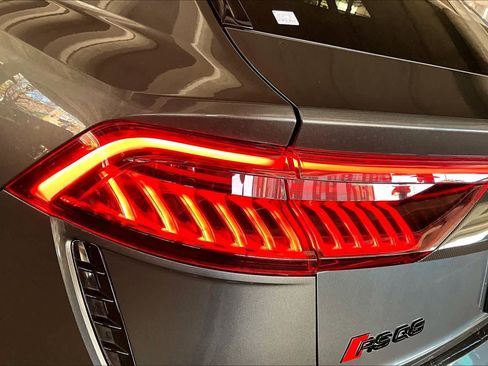 Used 2024 Audi RS Q8 image 28