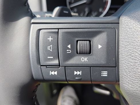 New 2026 Nissan Rogue SV FWD image 24