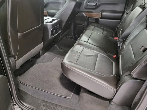 Used 2019 Chevrolet Silverado 1500 High Country w/ Z71 Off-Road Package AWD/4WD image 21