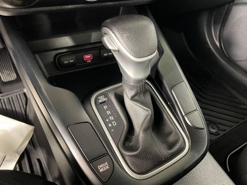 Used 2022 Kia Soul LX FWD image 9