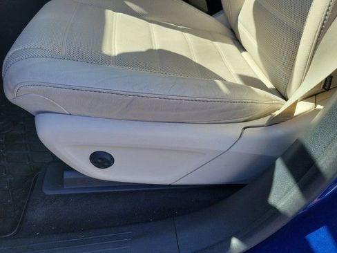 Used 2022 Mercedes-Benz GLS 450 4MATIC image 21