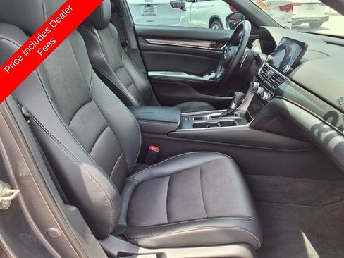 Used 2018 Honda Accord Sport image 12