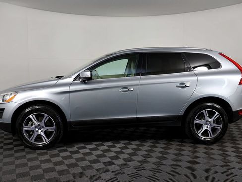 Used 2013 Volvo XC60 T6 AWD/4WD image 13