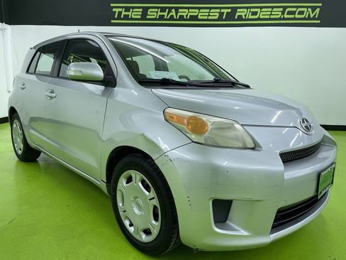 Used 2010 Scion xD image 2