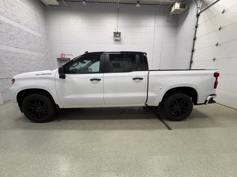 Used 2023 Chevrolet Silverado 1500 Custom AWD/4WD image 7