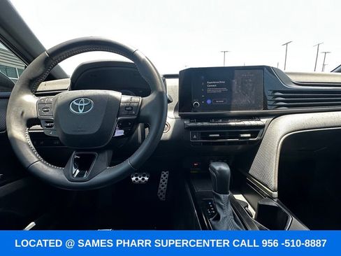 Used 2025 Toyota Camry SE w/ Convenience Package FWD image 12