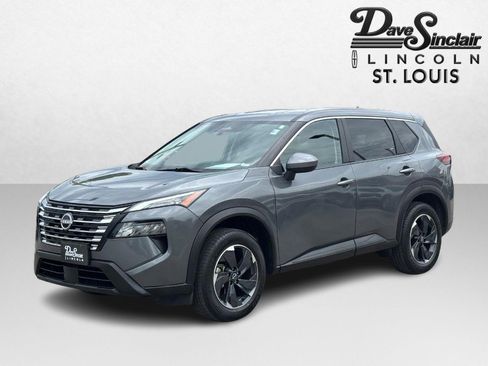 Used 2024 Nissan Rogue SV FWD image 7
