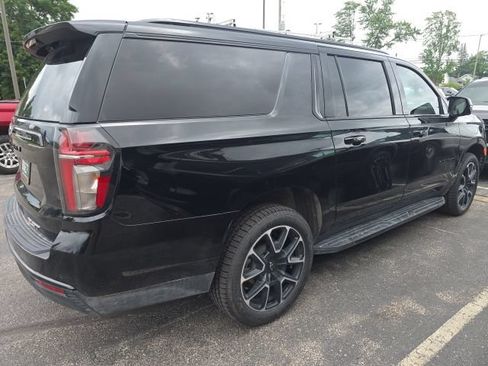 Used 2024 Chevrolet Suburban RST w/ Luxury Package AWD/4WD image 5