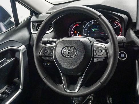 Certified 2025 Toyota RAV4 XLE Premium AWD/4WD image 18