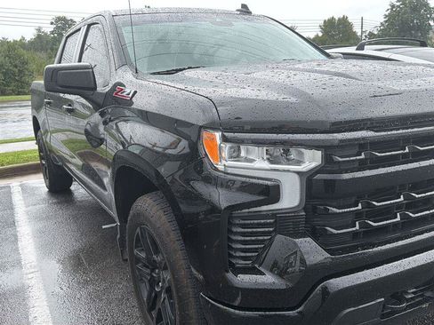 Used 2022 Chevrolet Silverado 1500 RST AWD/4WD image 7