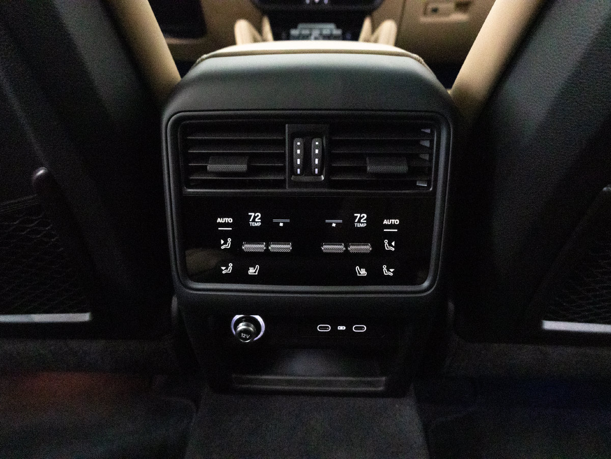 Certified 2026 Porsche Cayenne S AWD/4WD image 32