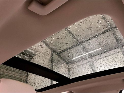 Used 2023 Ford Edge Titanium image 21