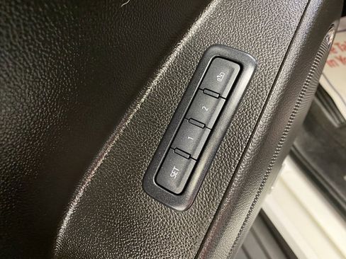 Used 2019 Chevrolet Suburban Premier image 23