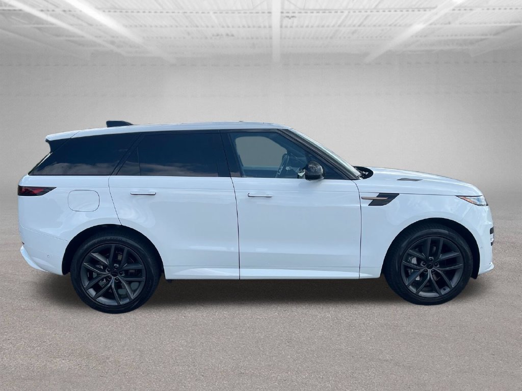New 2026 Land Rover Range Rover Sport Dynamic SE AWD/4WD image 6