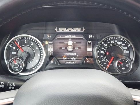 Used 2022 RAM 1500 Laramie image 7