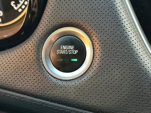 Certified 2021 Cadillac XT5 Premium Luxury image 30