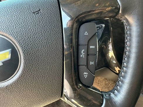 Used 2015 Chevrolet Express 2500 Extended Van 3D image 12