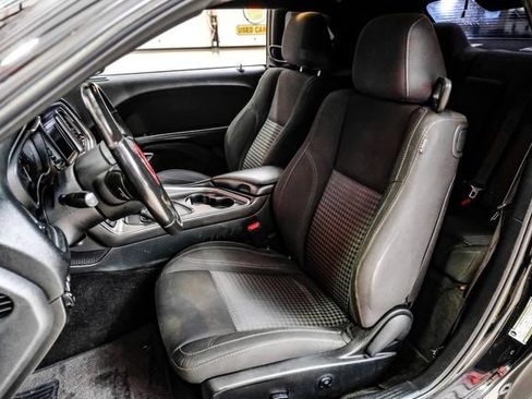 Used 2018 Dodge Challenger R/T w/ Blacktop Package image 25