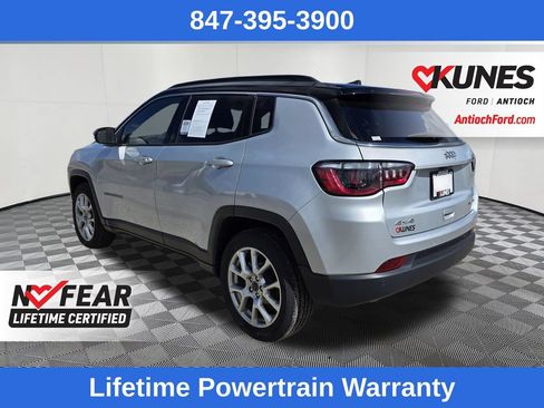 Used 2025 Jeep Compass Limited AWD/4WD image 5
