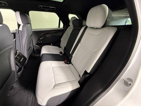 Used 2023 Land Rover Range Rover Sport SE Dynamic AWD/4WD image 19