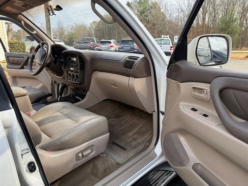 Used 1998 Toyota Land Cruiser image 16