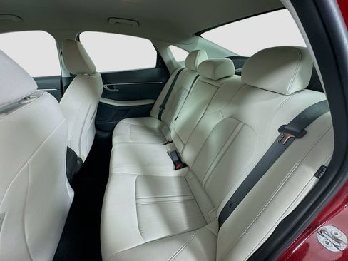 Used 2025 Hyundai Sonata SEL FWD image 24