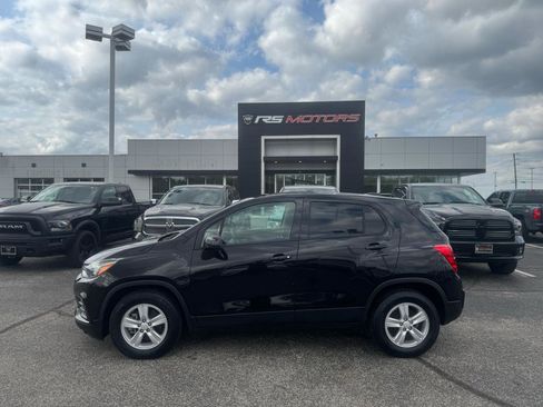 Used 2021 Chevrolet Trax LS w/ Tint and Cruise Package FWD image 51