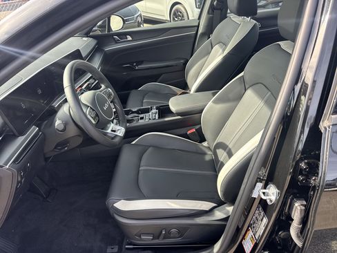 Certified 2025 Kia K5 GT-Line w/ GT-Line Premium Package image 9