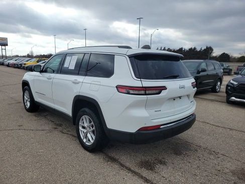 Used 2023 Jeep Grand Cherokee L Laredo AWD/4WD image 23