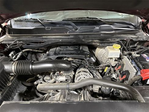 Used 2020 RAM 1500 Laramie image 24