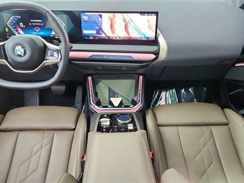 Used 2025 BMW X3 xDrive30i w/ Premium Package image 85