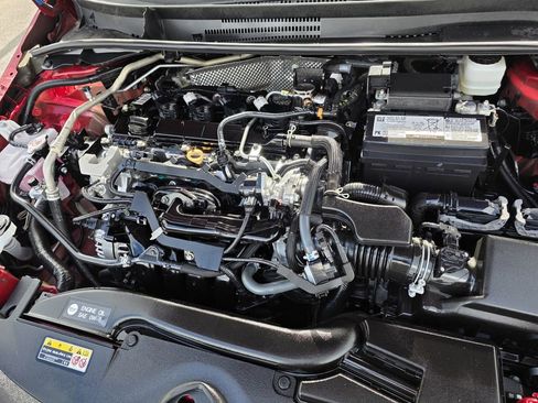 Used 2025 Toyota Corolla LE image 36