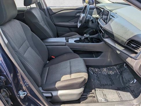 Used 2025 Nissan Rogue SV FWD image 27