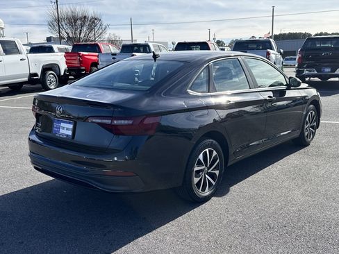 Used 2024 Volkswagen Jetta S image 6