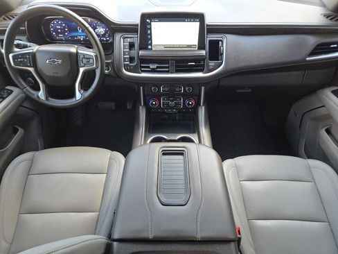 Certified 2023 Chevrolet Suburban Z71 w/ Luxury Package image 25