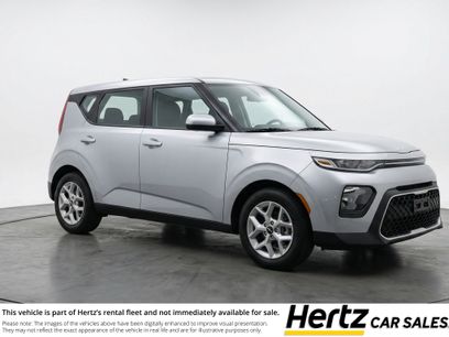 Used 2025 Kia Soul LX w/ LX Technology Package