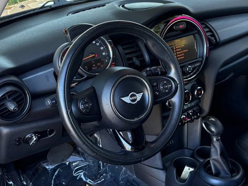 Used 2017 MINI Cooper 2-Door Hardtop FWD image 12