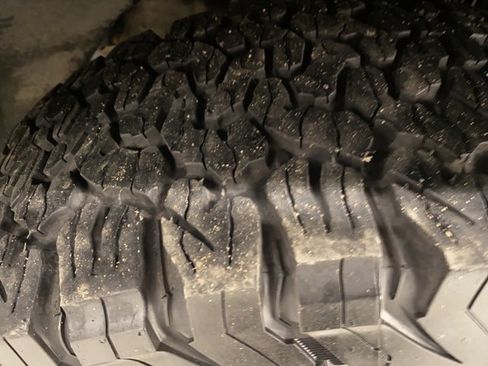 Used 2023 GMC Sierra 1500 Pro w/ Graphite Edition image 27