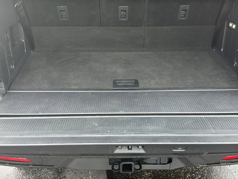 Used 2025 Ford Expedition Active image 31