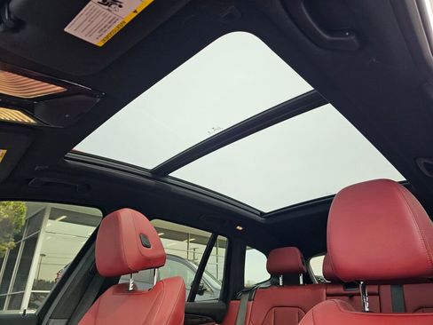 Used 2024 BMW X3 xDrive30i image 25